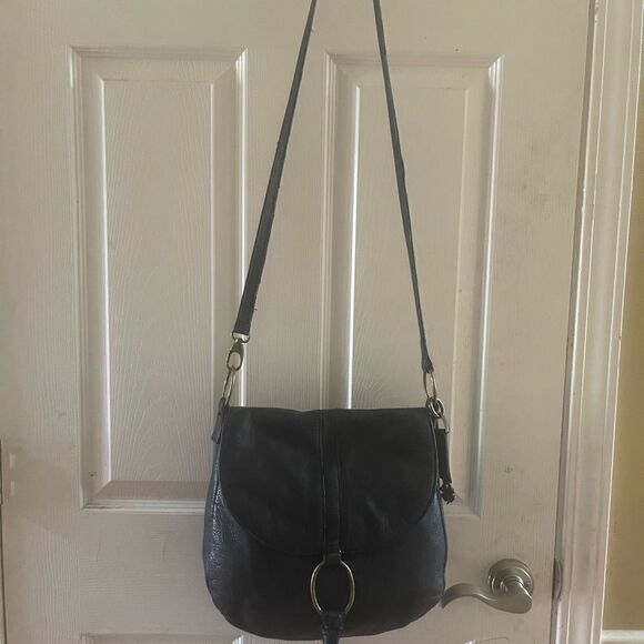 Lucky Brand soft black leather medium shoulder bag with satchel accent . - Picture 7 of 13